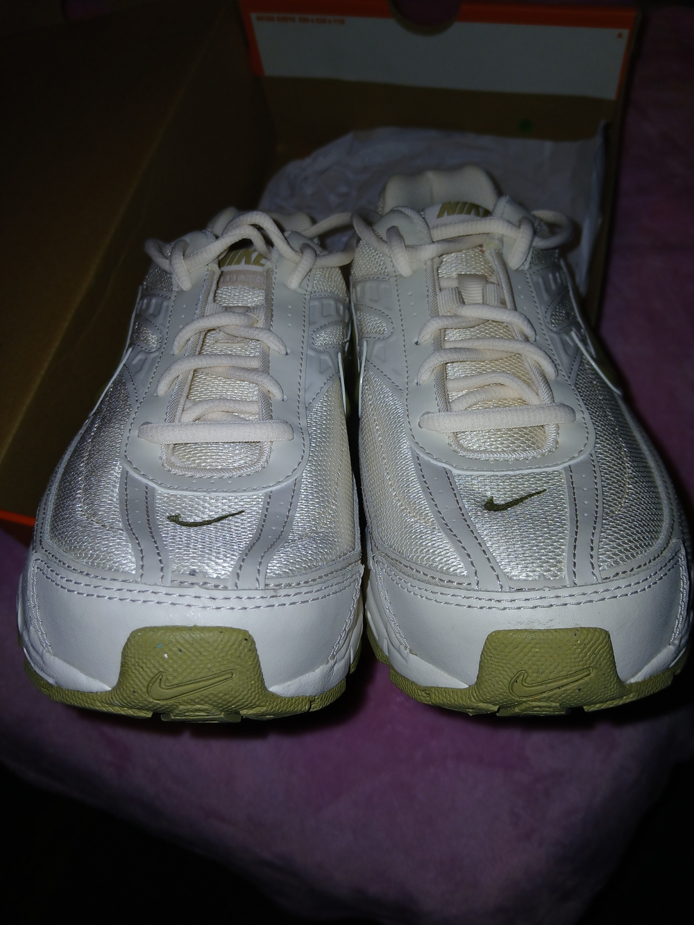 Nike Womens Initiators - Size 10 - Olive/Cream - Picture 5 of 12